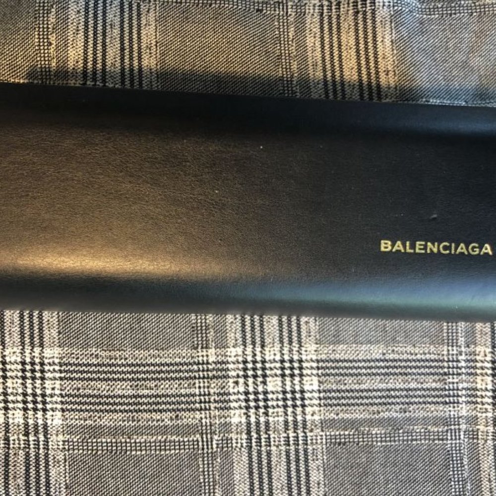 Balenciaga sunglasses - Picture 7 of 8